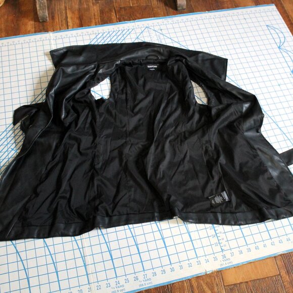 BEBE Black Pleather Belted Vest, XS - Picture 8 of 8